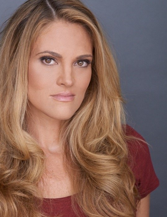 Bio – Elizabeth Regen